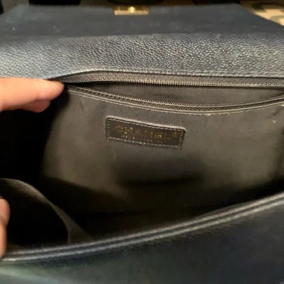 CHANEL Boy Large Caviar Handbag - Picture 5 of 5